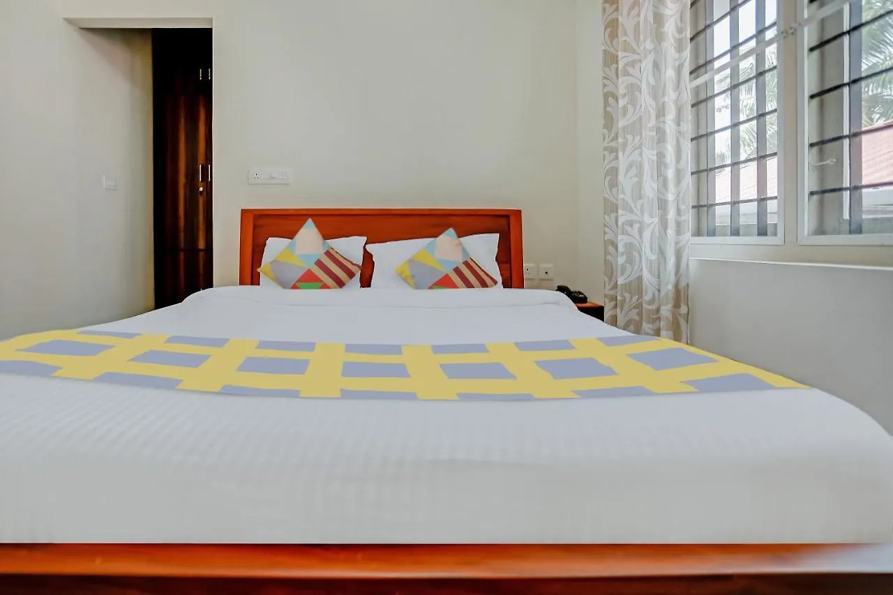 Oyo 81282 Ar Apartments Kochi Casa de hóspedes