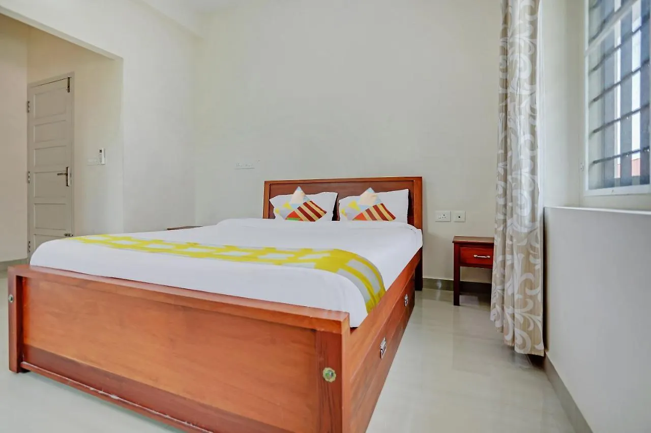 Casa de hóspedes Oyo 81282 Ar Apartments Kochi
