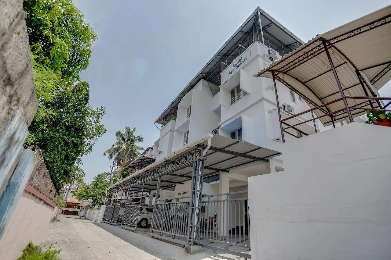 Oyo 81282 Ar Apartments Kochi Inde