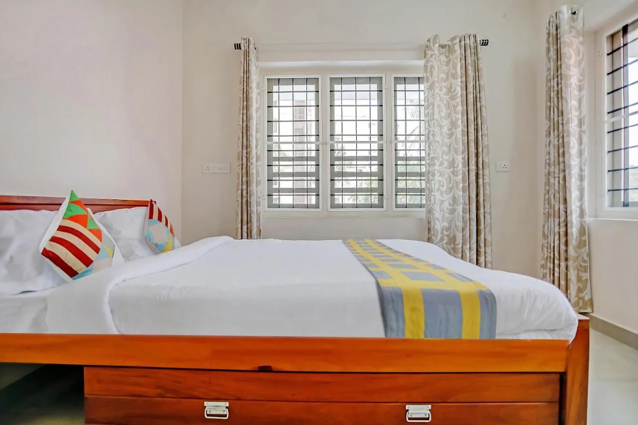 Oyo 81282 Ar Apartments Kochi