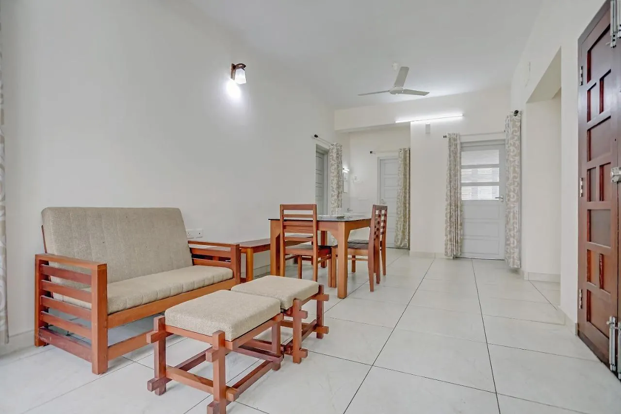 Oyo 81282 Ar Apartments Kochi Inde